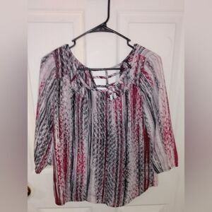 Women's HEART SOUL Striped Blouse/Top Size Medium With Cut Out Detail